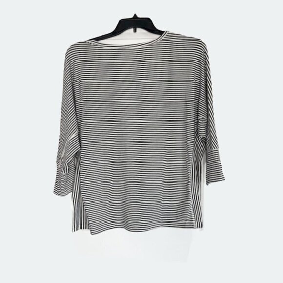 AnyBody Raglan Half Sleeve Pullover Black and White Stripe Top Size: Medium - Picture 6 of 7